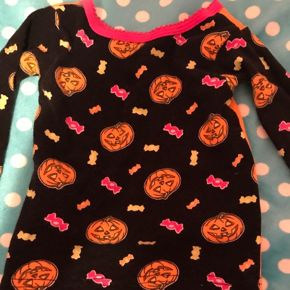 👻Minnie Mouse Halloween PJ’s🤖 - Picture 3 of 5